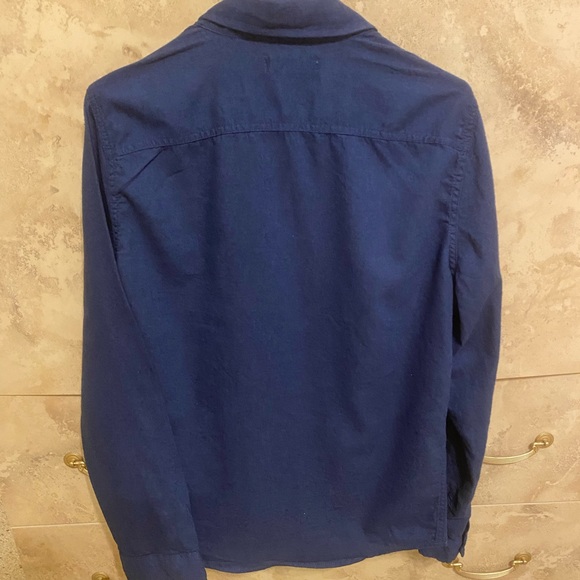 NAVY BLUE HOLLISTER SHIRT SIZE M👕WORN ONCE👕 - Picture 3 of 6